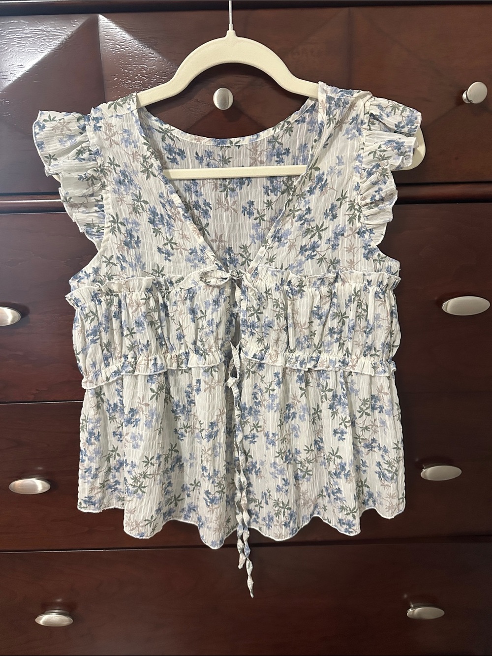 Sleeveless Floral Ruffle Tie-Front Blouse - Blue/White